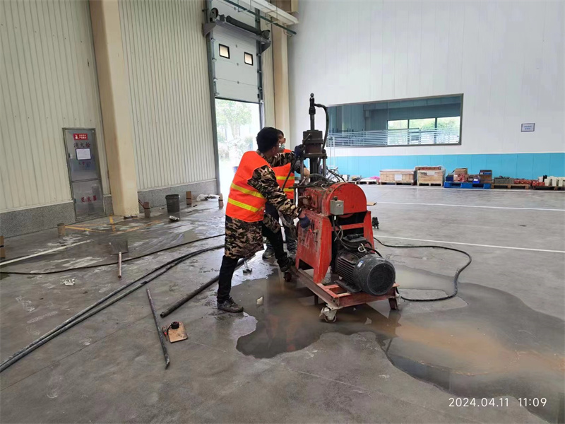 宜都厂房地面下沉塌陷注浆加固施工